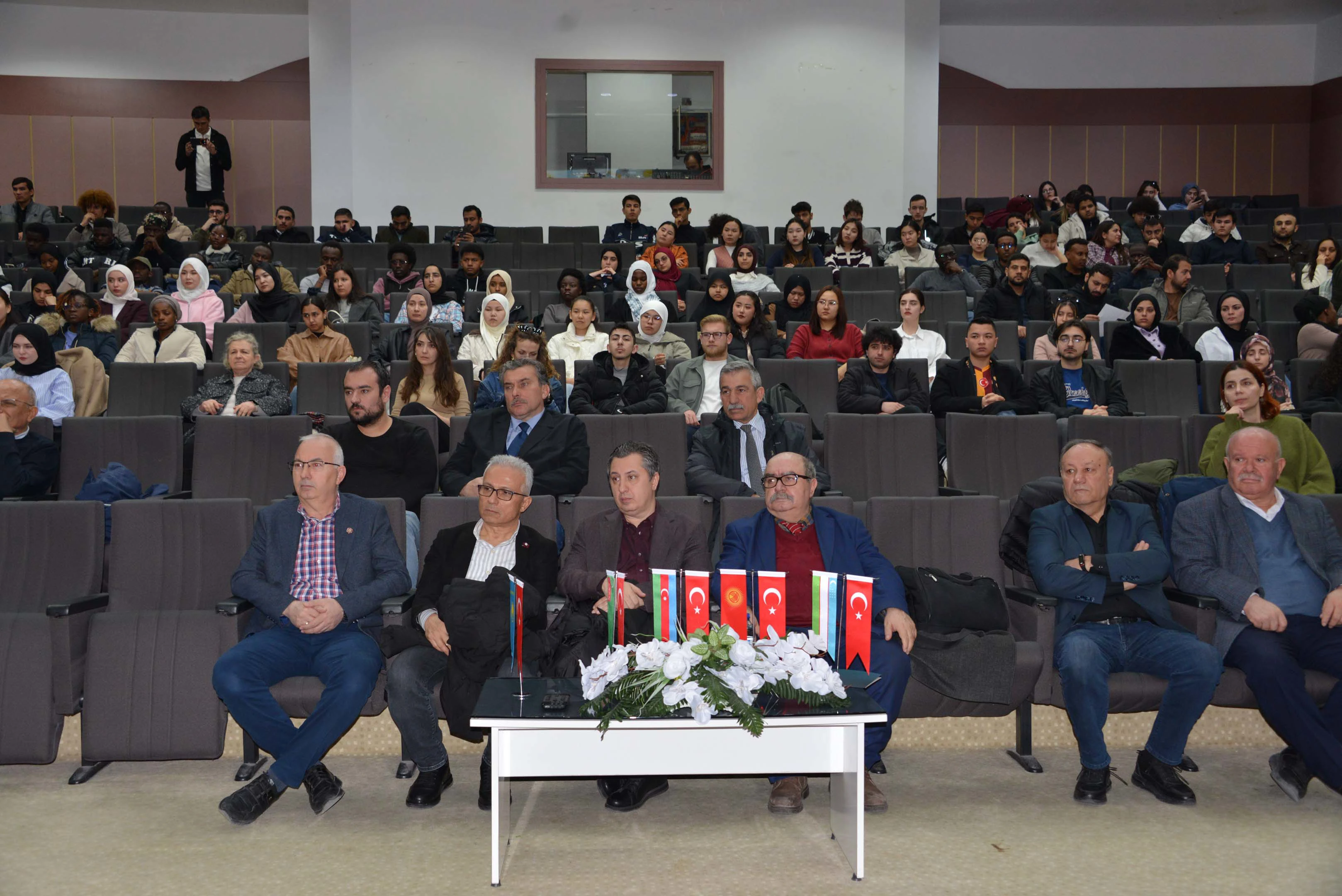 Selçuk Üniversitesi’nde Baharın Müjdesi Nevruz ve Türk Aile Yapısının Kültürel Kökleri’ Konferansı Düzenlendi